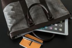 55020 ＩＮＮＦＩＴＨ　ＶＡＬＬＥＹ　ビジネストートバッグ