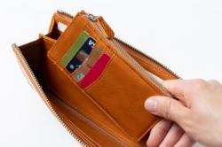 551625 INNFITH AMANDA コインケース付きカード入れ